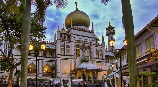 Melirik Keindahan Masjid Tertua di Singapura
